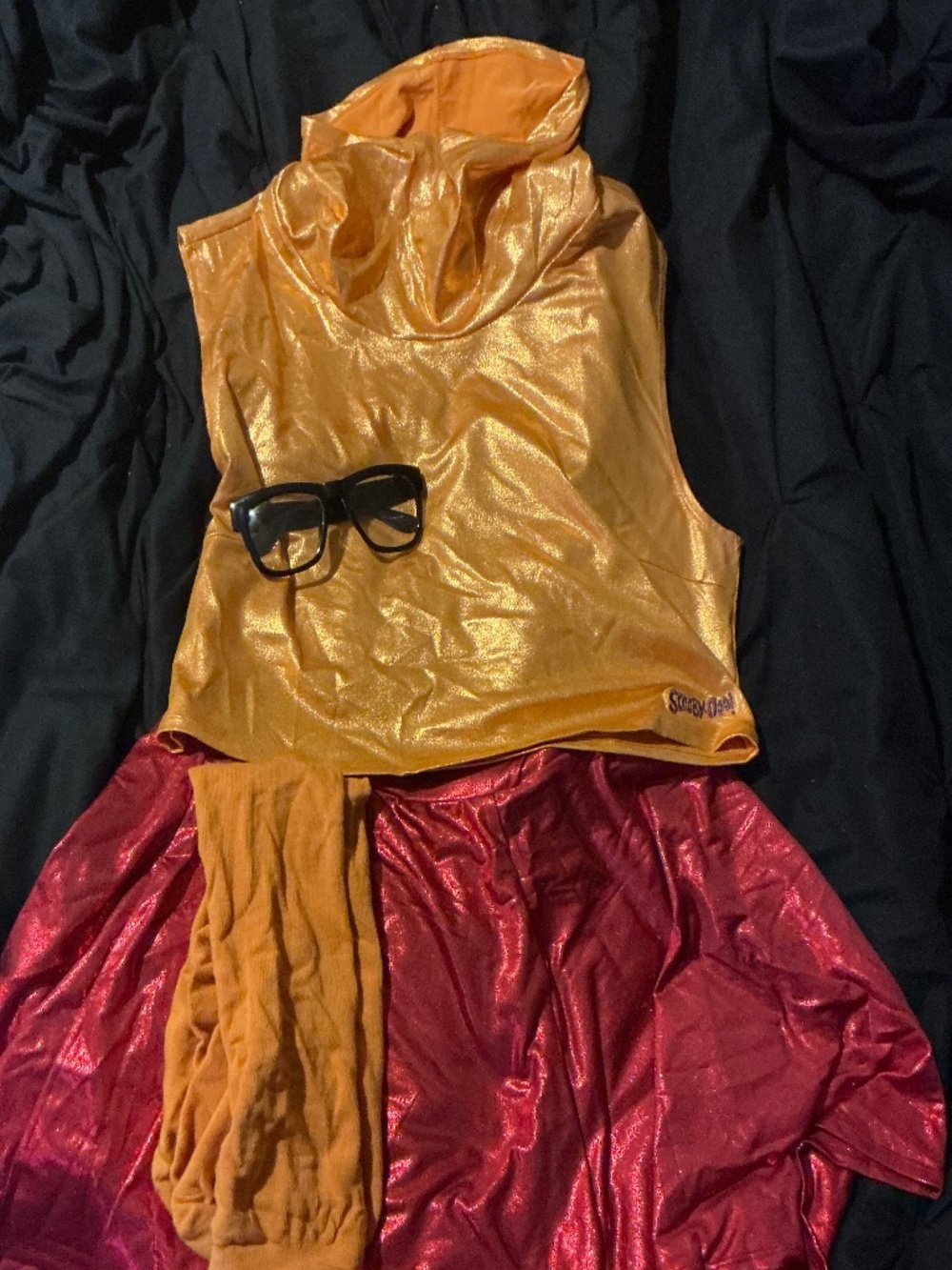 Adult Sassy Velma Costume - Scooby-Doo And Velma Wig size Adult Large 12-14 - Picture 2 of 5